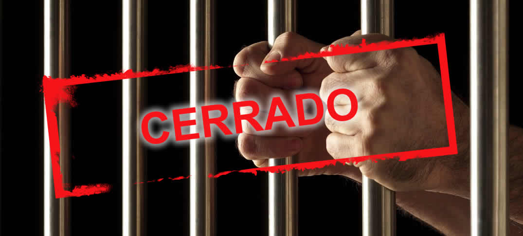 cierran dos centros de detención